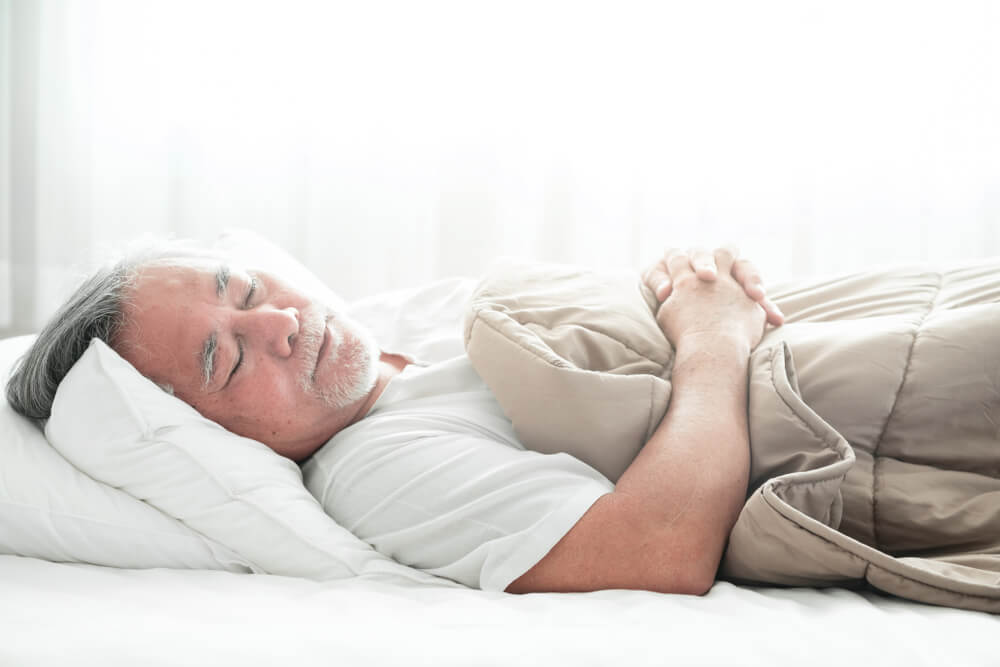 老人長期臥床會導致肌肉退化